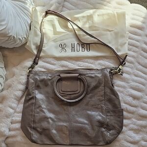 HOBO Women's Taupe Sheila Leather Hobo Bag  Ex Cond